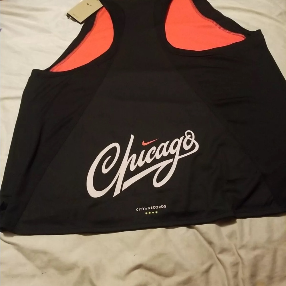 Nike Chicago 2021 Marathon Women’s FIT ADV Singlet Tank